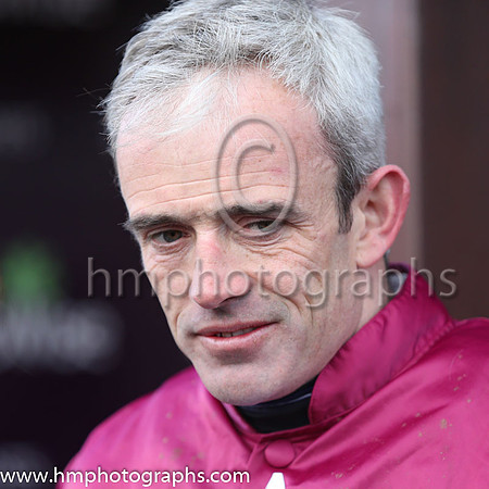 01st Valseur Lido (FR) ( 4 , maroon, white star ) and R. Walsh - Trainer : W.P. Mullins - Owner : Gigginstown House Stud