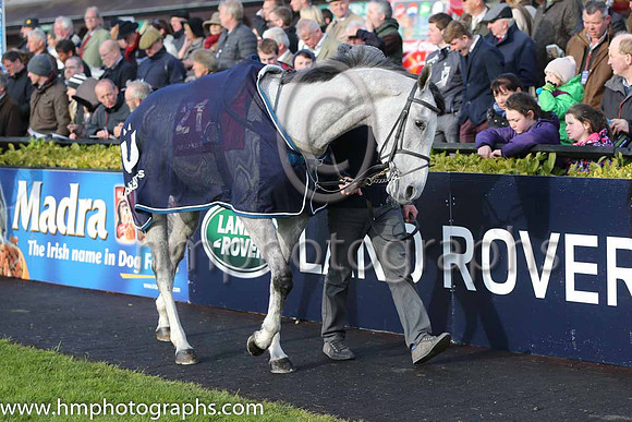 03rd Weyburn ( 21 , light blue, dark blue seams ) and S. Crawford - Trainer : S.R.B. Crawford - Owner : S.R.B. Crawford