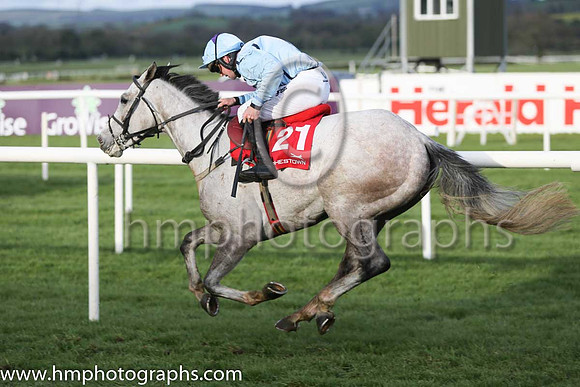 03rd Weyburn ( 21 , light blue, dark blue seams ) and S. Crawford - Trainer : S.R.B. Crawford - Owner : S.R.B. Crawford