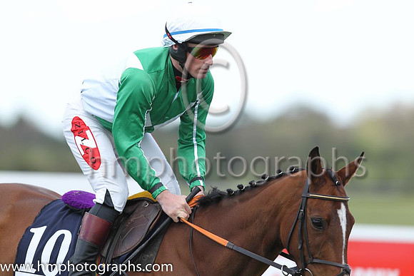 11th Cacheofgold ( 10 , white, green diabolo ) and S.W. Flanagan - Trainer : Miss Elizabeth Doyle - Owner : P &amp; J Syndicate