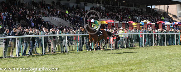 03rd Ned Buntline (GB) ( 3 , orange and green hoops ) and P. Carberry - Trainer : Noel Meade - Owner : John P. McManus