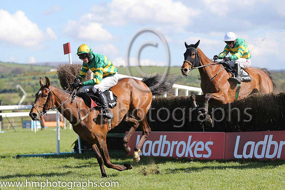 03rd Ned Buntline (GB) ( 3 , orange and green hoops, white cap ) and P. Carberry - Trainer : Noel Meade - Owner : John P. McManus