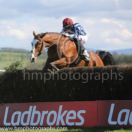 05th Treat Yourself ( 16 , dark blue and light blue stripes ) and D.J. Casey - Trainer : A.L.T.Moore - Owner : Liam Breslin
