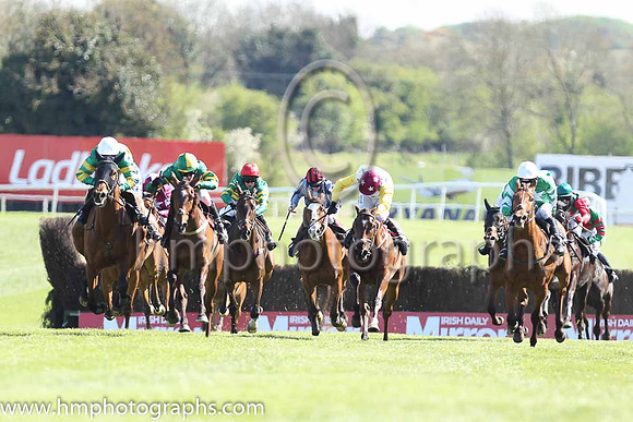 03rd Ned Buntline (GB) ( 3 , orange and green hoops ) and P. Carberry - Trainer : Noel Meade - Owner : John P. McManus