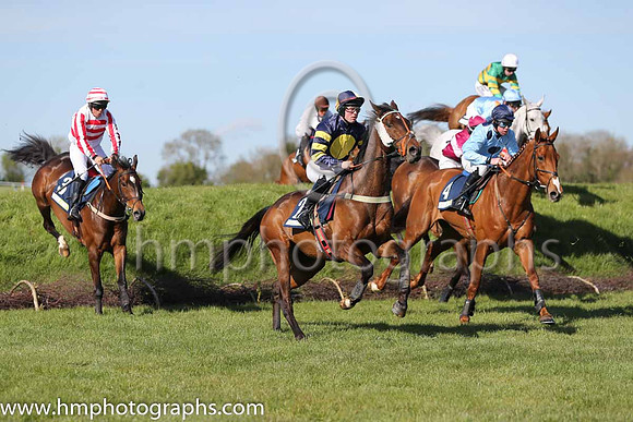 05th Boxing Along ( 3 , red and white hoops ) and P. Power (7) - Trainer : Vincent Laurence Halley - Owner : Laurence V. Halley