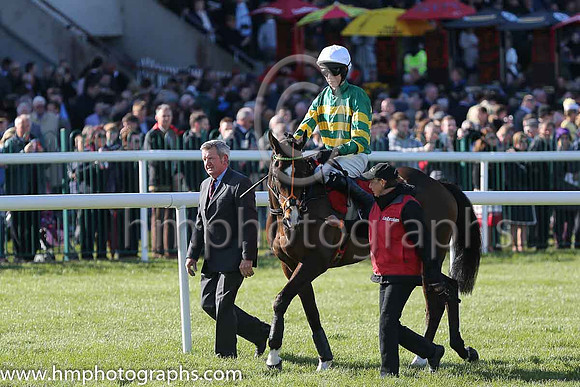 i01st Jezki ( 6 , orange and green hoops ) and M.P. Walsh - Trainer : Mrs John Harrington - Owner : J P McManus