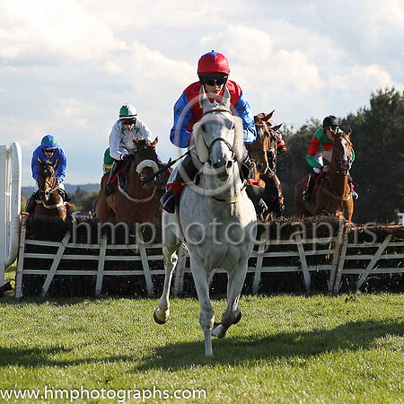 07th Thousand Stars (FR) ( 9 , red, blue sleeves ) and P. Townend - Trainer : W.P. Mullins - Owner : Hammer &amp; Trowel Syndicate