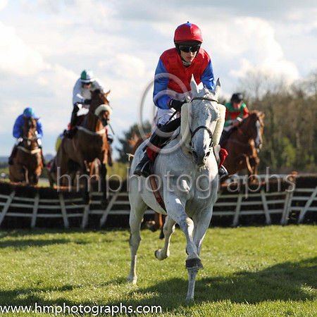 07th Thousand Stars (FR) ( 9 , red, blue sleeves ) and P. Townend - Trainer : W.P. Mullins - Owner : Hammer &amp; Trowel Syndicate