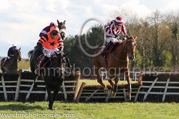 03rd Zabana ( 11 , red and white stripes ) and R.C. Colgan - Trainer : Andrew Lynch - Owner : C.Jones