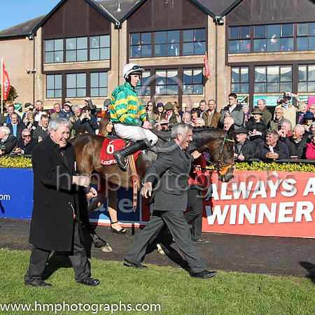01st Jezki ( 6 , orange and green hoops ) and M.P. Walsh - Trainer : Mrs John Harrington - Owner : John P. McManus