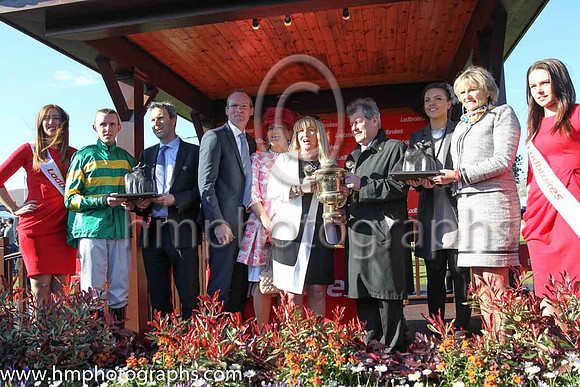 01st Jezki ( 6 , orange and green hoops ) and M.P. Walsh - Trainer : Mrs John Harrington - Owner : John P. McManus
