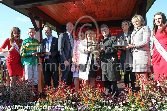 01st Jezki ( 6 , orange and green hoops ) and M.P. Walsh - Trainer : Mrs John Harrington - Owner : John P. McManus