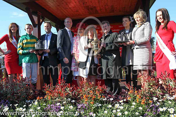 01st Jezki ( 6 , orange and green hoops ) and M.P. Walsh - Trainer : Mrs John Harrington - Owner : John P. McManus
