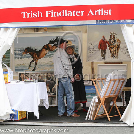 Trish Findlater Artist at Punchestown - AA1V2359