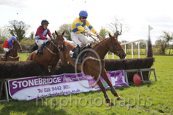 01st CASTLE CLYDE and M J O'Hare ( 6 , YELLOW,royal blue sash; yellow,royal blue armlet sleeves; royal blue cap,yellow star ) Trainer: George Stewart,, Owner : Stephanie Metcalfe