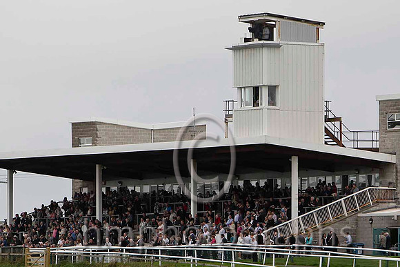 The main stand - CU2D2252-e