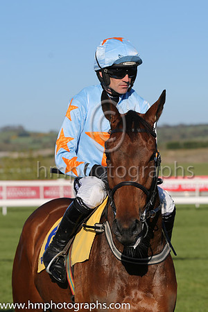 01st Un De Sceaux (FR) ( 6 , light blue, orange star ) and R. Walsh - Trainer : W.P. Mullins - Owner : Edward O'Connell