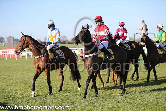 01st Un De Sceaux (FR) ( 6 , light blue, orange star ) and R. Walsh - Trainer : W.P. Mullins - Owner : Edward O'Connell