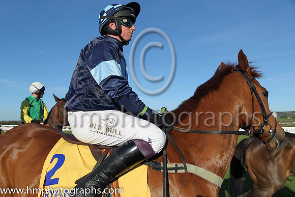 05th Melodic Rendezvous (GB) ( 2 , dark blue, light blue inverted triangle ) and J.J. Codd - Trainer : Jeremy Scott (in GB) - Owner : Cash For Honours