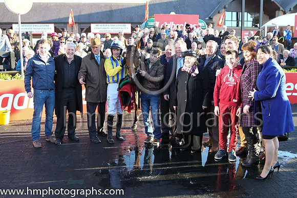 01st Whiteout (GER) ( 12 , blue and yellow stripes, yellow sleeves ) and P. Townend - Trainer : W.P. Mullins - Owner : D.Lawlor