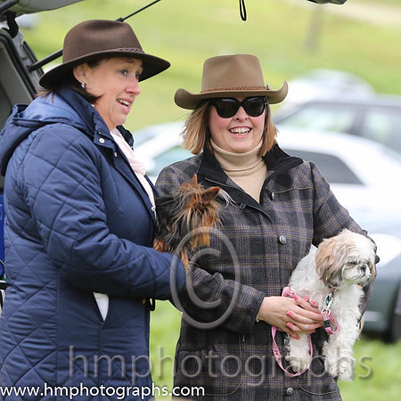Watching the races at Nevarne P2P