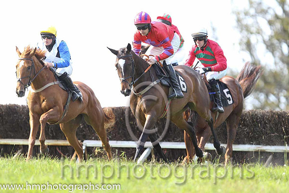 01st Without Wings ( 6 ) and M J O'Hare - Trainer : Liam Lennon - red, purple cross