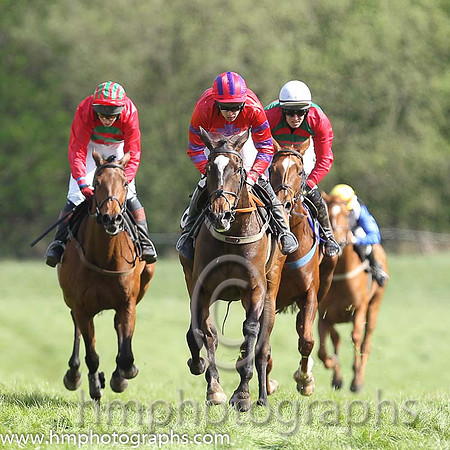 01st Without Wings ( 6 ) and M J O'Hare - Trainer : Liam Lennon - red, purple cross
