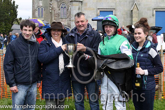 01st Bun Doran ( 4 ) and S Fitzgerald - Trainer : Michael Goff - green