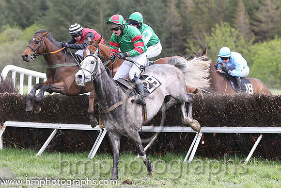 10th PU Whipcord ( 29 ) and N McParlan - Trainer : J G Cosgrave - green, green and red hooped sleeves