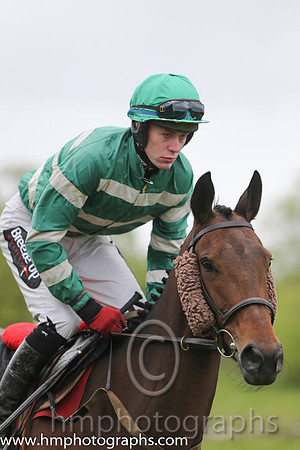 03rd Scarva's Cindy ( 4 ) and H Dunne - Trainer : Marshall Watson - green and buff hoops