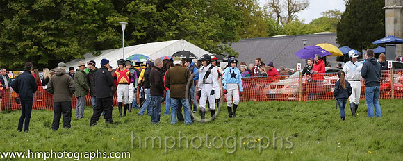 Riders enter the parade ring at Necarne P2P