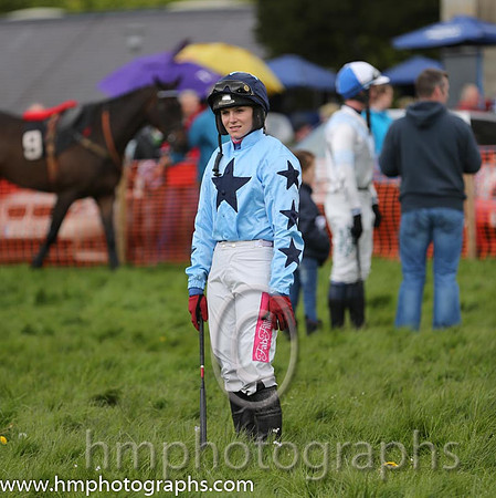 06th PU Ronnie Drew ( 11 ) and Ms M O'Sullivan - Trainer : A J Martin - light blue,dark blue star
