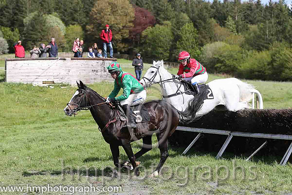 05th PU The Grey Lord ( 2 ) and M E McCrory - Trainer : Nessa Toher - red, emerald green chevrons