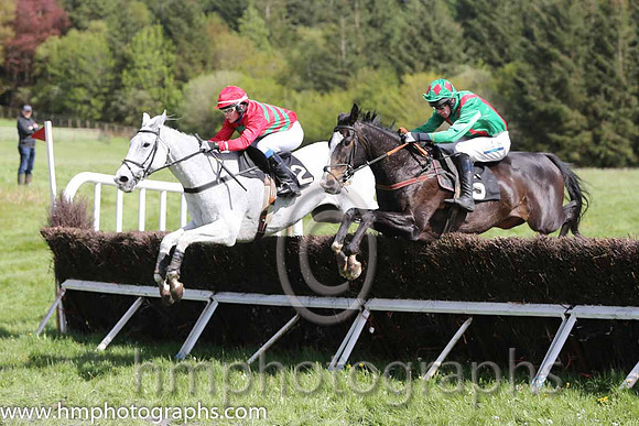 05th PU The Grey Lord ( 2 ) and M E McCrory - Trainer : Nessa Toher - red, emerald green chevrons