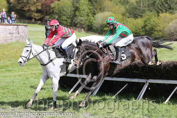 02nd Chosen Dream ( 5 ) and Derek O'Connor - Trainer : Graham McKeever - emerald green , red braces
