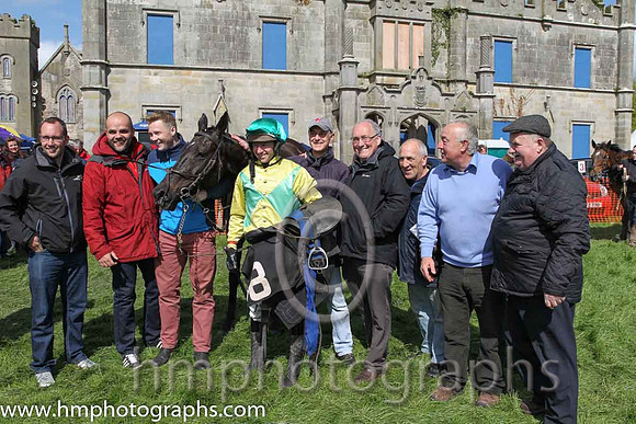 01st Mr Bolt ( 8 ) and N McParlan - Trainer : Sean McParlan - green and yellow diabolo