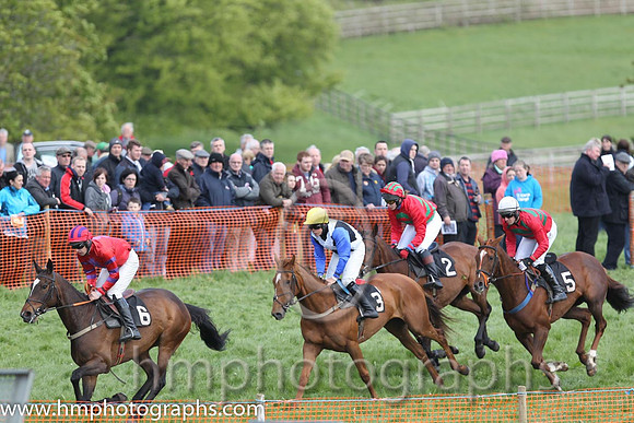 01st Without Wings ( 6 ) and M J O'Hare - Trainer : Liam Lennon - red, purple cross