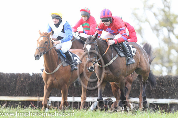01st Without Wings ( 6 ) and M J O'Hare - Trainer : Liam Lennon - red, purple cross