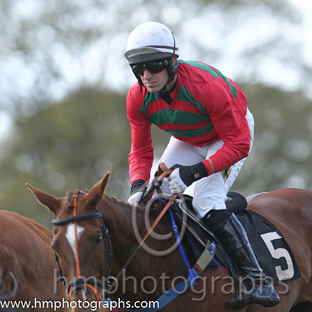 02nd Maple Mons ( 5 ) and B O'Neill - Trainer : D M Christie - red and green chevrons