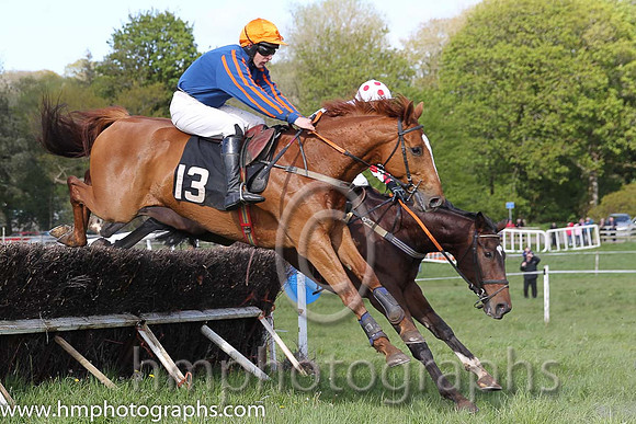 02nd Whinstone Dee ( 13 ) and M O'Hare - Trainer : Eamon McCann - blue, blue and orange striped sleeves
