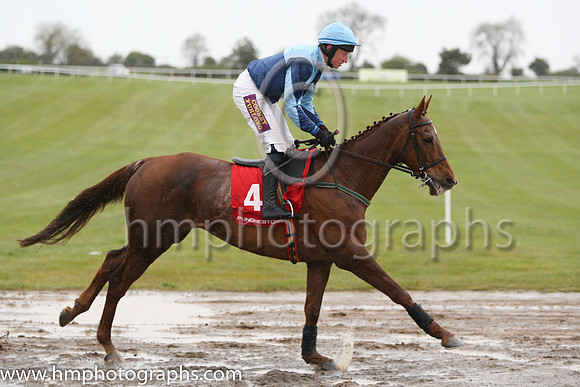 08th Prosperity Square ( 4 , light blur , dark blue qtrd ) and P. Carberry - Trainer : Conor O'Dwyer - Owner : Owen Curtin
