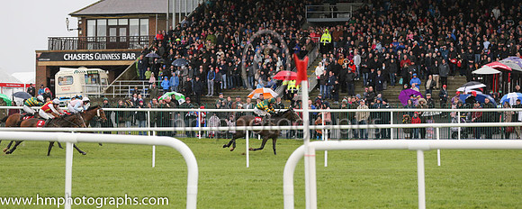 01st Josies Orders ( 10 , orange and green hoops ) and N. Carberry - Trainer : E. Bolger - Owner : John P. McManus