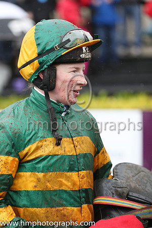 01st Josies Orders ( 10 , orange and green hoops ) and N. Carberry - Trainer : E. Bolger - Owner : John P. McManus