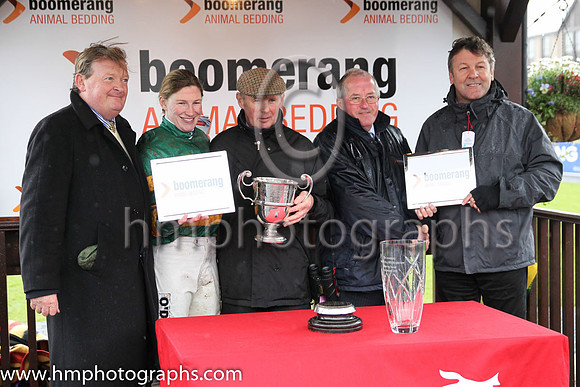01st Josies Orders ( 10 , orange and green hoops ) and N. Carberry - Trainer : E. Bolger - Owner : John P. McManus