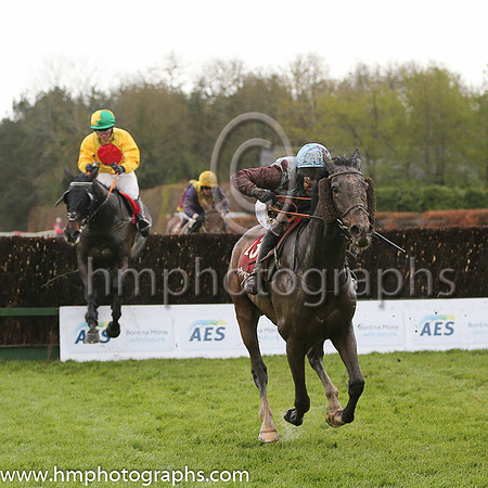 02nd Audacious Plan ( 13 , light blue, maroon stars ) and T. Scudamore - Trainer : Rebecca Curtis (in GB) - Owner : A. McIver
