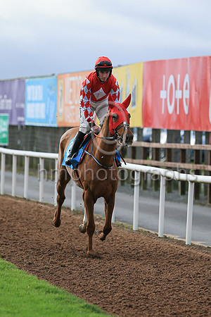 01st Pied Piper (2 , red, white diamond ) Jockey: J W Kennedy , Trainer: Gordon Elliott