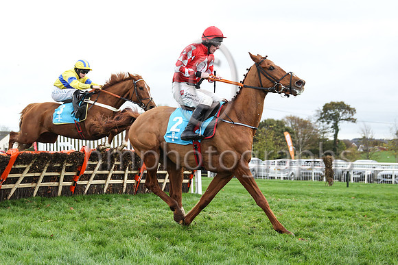 01st Pied Piper (2 , red, white diamond ) Jockey: J W Kennedy , Trainer: Gordon Elliott