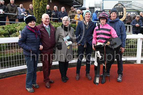 01st Now Where Or When (4 , pink and black hoops ) Jockey: Sam Ewing , Trainer: S R B Crawford