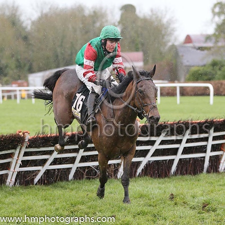 ti22nd Courtncatcher ( 16 , green, red and white hooped sleeves ) and J.S. McGarvey (3) - Trainer : Patrick J. Duffy - Owner : Patrick J. Duffy