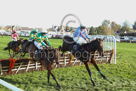 01st Invictus Machin (6 , green and orange hoops, yellow and green cap ) Jockey: K M Donoghue , Trainer: Gavin Patrick Cromwell